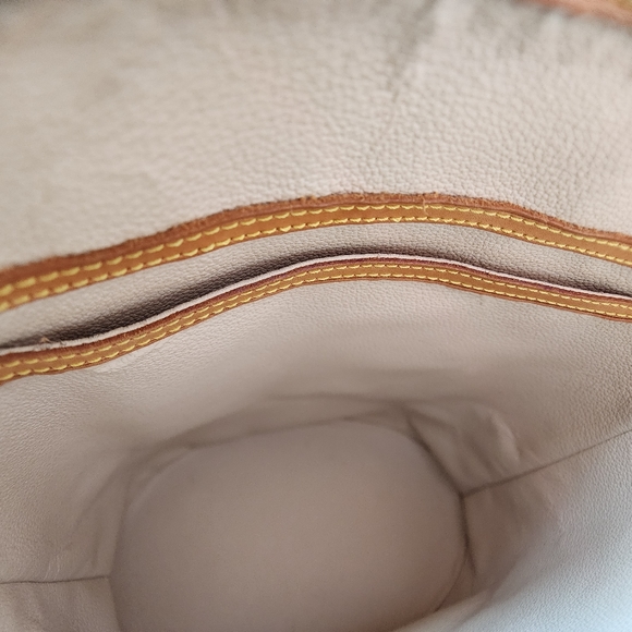 LV Monogram PM Bucket Bag - Picture 10 of 16